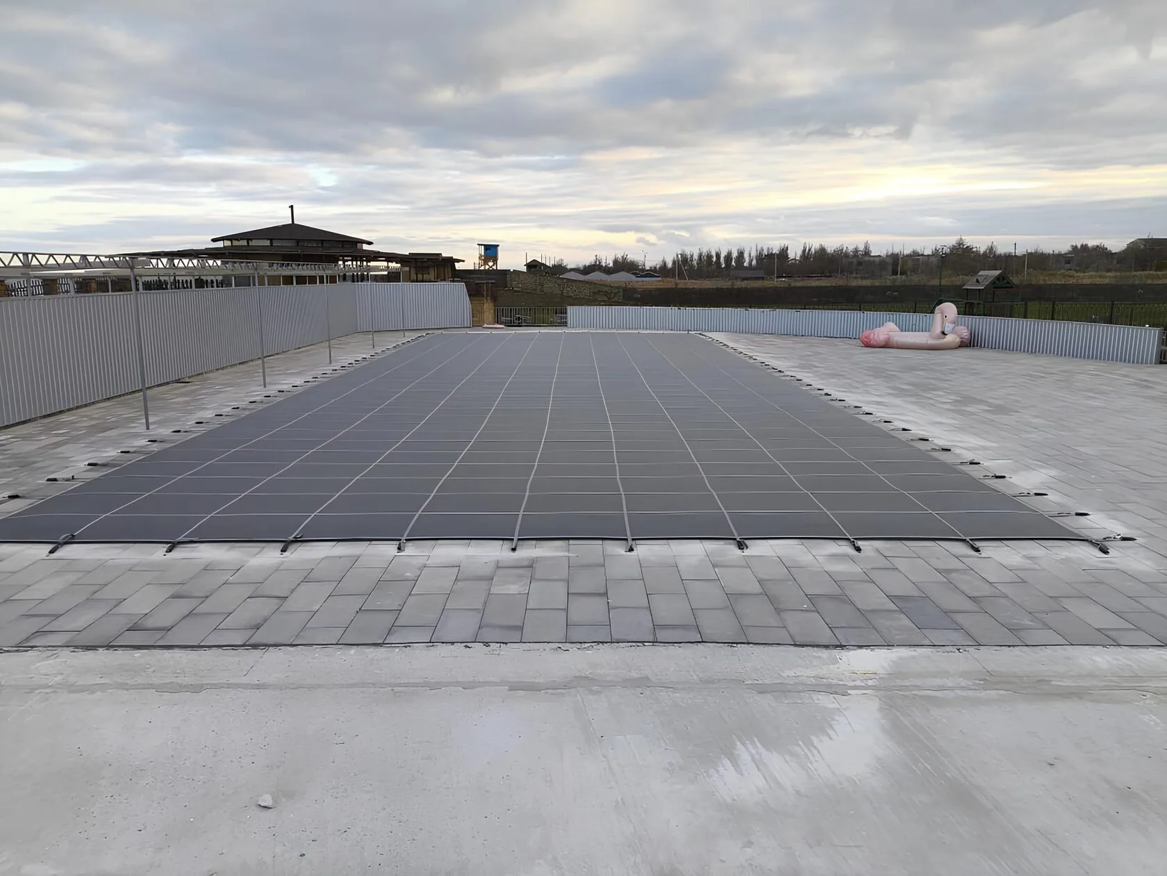 Защитное покрывало для бассейна в Краснодаре